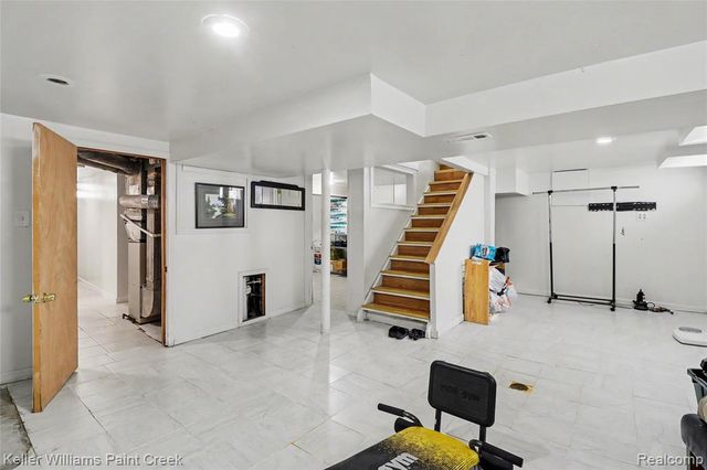 23070 Rosewood Street, Oak Park, MI 48237