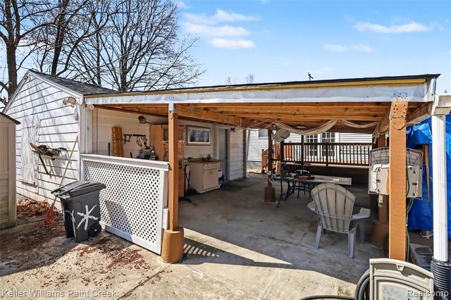 23070 Rosewood Street, Oak Park, MI 48237