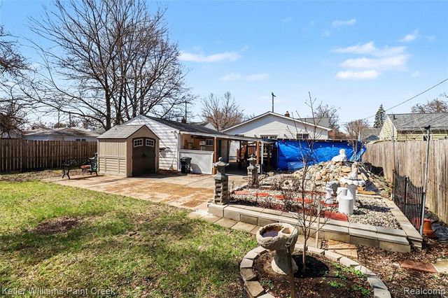 23070 Rosewood Street, Oak Park, MI 48237