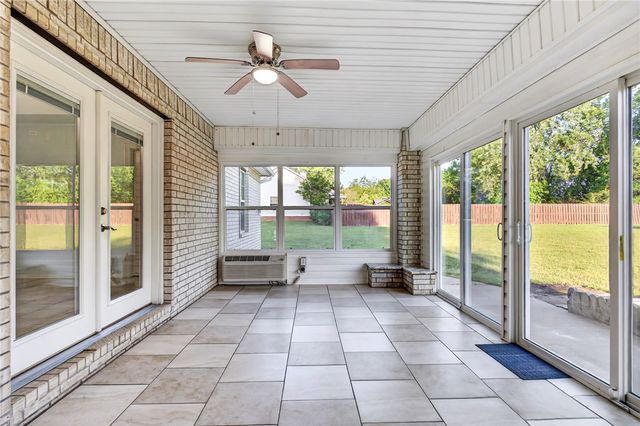 1712 Broaddrick Lane, Van Buren, AR 72956