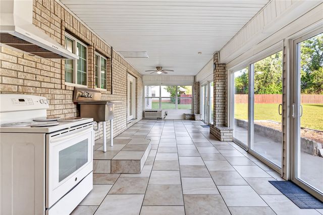 1712 Broaddrick Lane, Van Buren, AR 72956