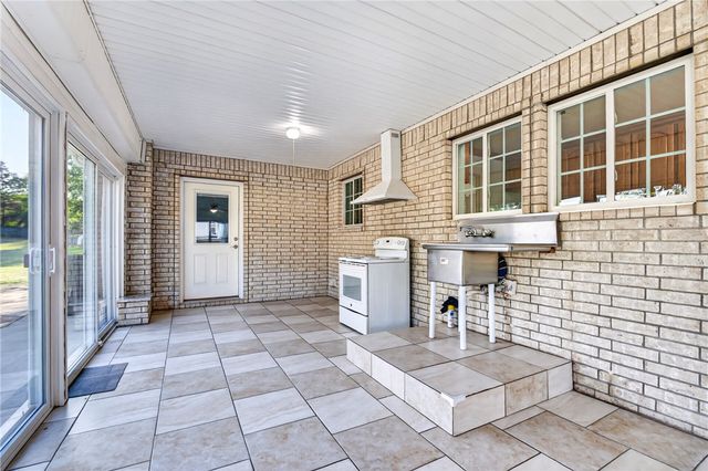 1712 Broaddrick Lane, Van Buren, AR 72956