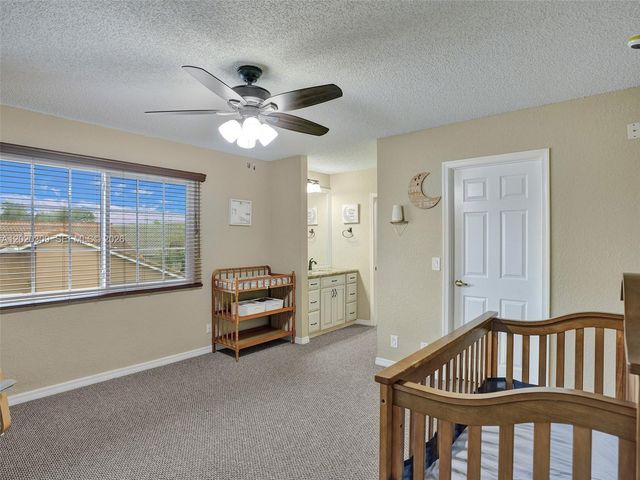 4077 NW 83rd Ln, Coral Springs, FL 33065