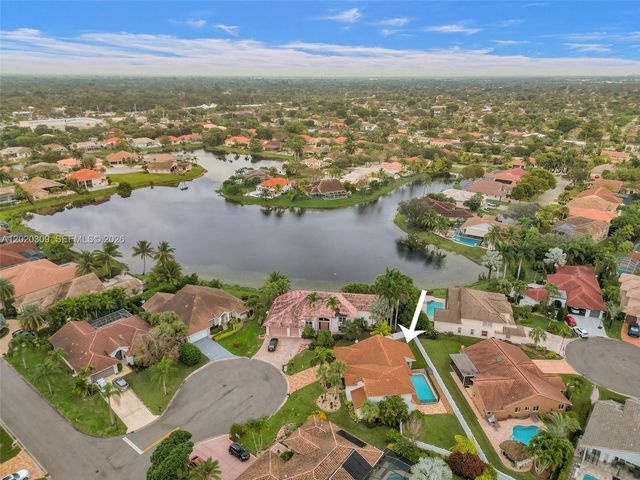 4077 NW 83rd Ln, Coral Springs, FL 33065