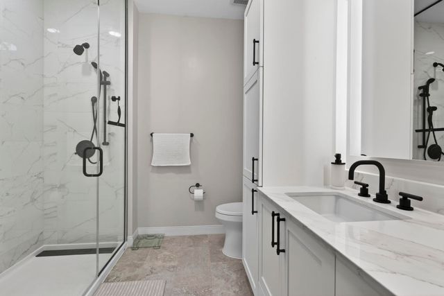 18 Artisan Dr Unit 404, Salem, NH 03079