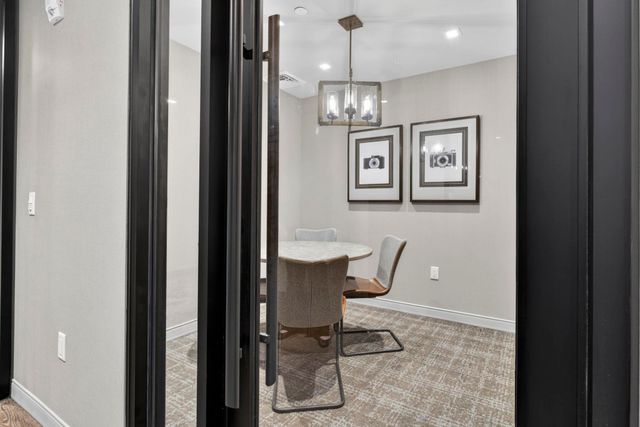 18 Artisan Dr Unit 404, Salem, NH 03079