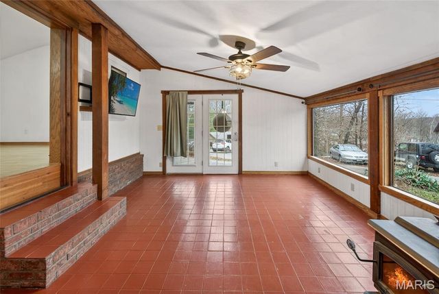 301 Little Dogwood Lake Road, Burfordville, MO 63739