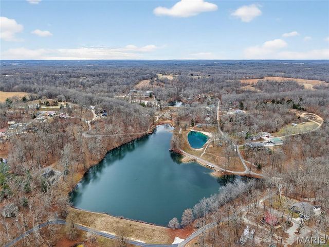 301 Little Dogwood Lake Road, Burfordville, MO 63739