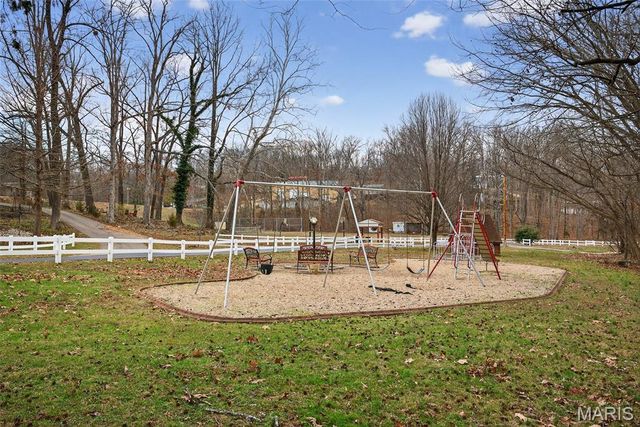 301 Little Dogwood Lake Road, Burfordville, MO 63739