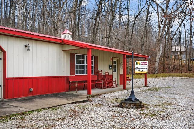 301 Little Dogwood Lake Road, Burfordville, MO 63739