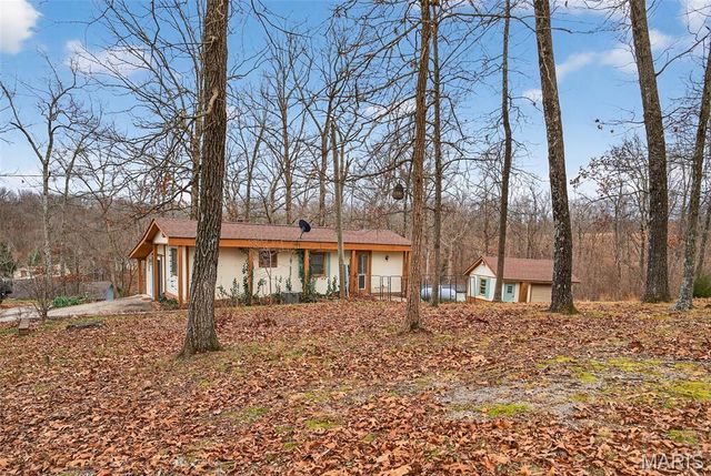 301 Little Dogwood Lake Road, Burfordville, MO 63739
