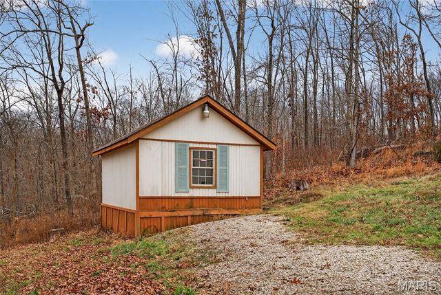 301 Little Dogwood Lake Road, Burfordville, MO 63739