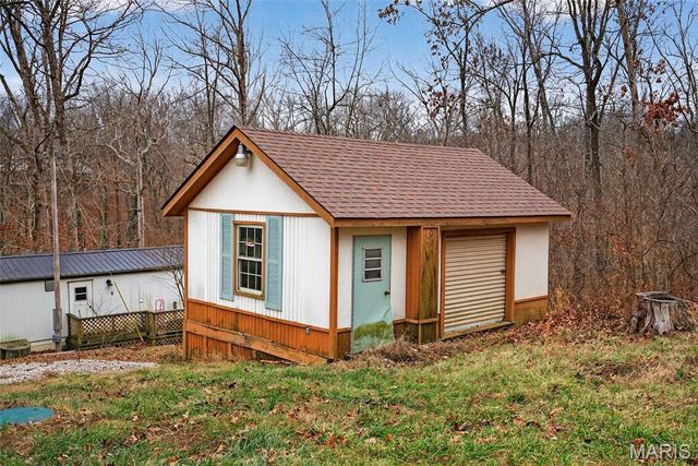 301 Little Dogwood Lake Road, Burfordville, MO 63739