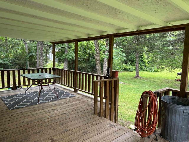 707 Resort Rd, Higden, AR 72067