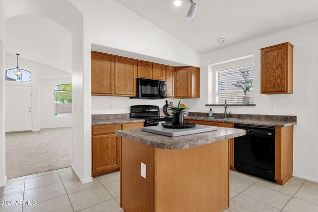 312 W Dana Drive, San Tan Valley, AZ 85143