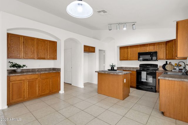 312 W Dana Drive, San Tan Valley, AZ 85143