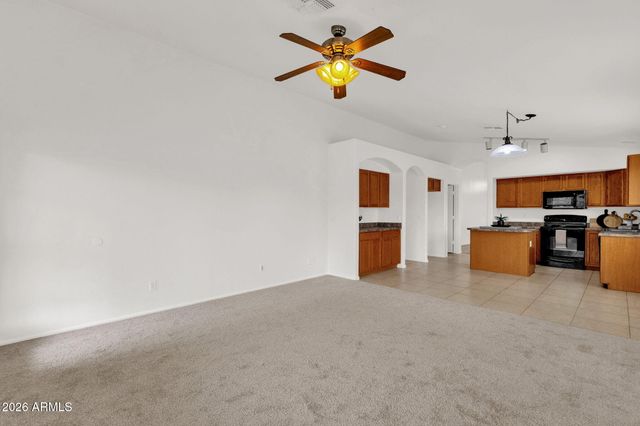 312 W Dana Drive, San Tan Valley, AZ 85143