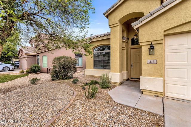 312 W Dana Drive, San Tan Valley, AZ 85143