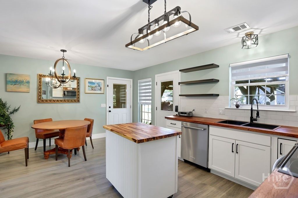 Image 17 of property listing at 718 Plantation Drive, Rincon, GA 31326