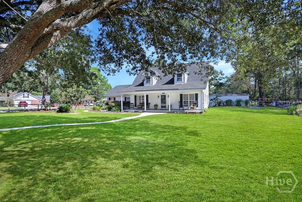 Image 42 of property listing at 718 Plantation Drive, Rincon, GA 31326