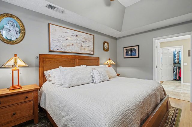 104 Carter Grove Ct, Lebanon, TN 37087