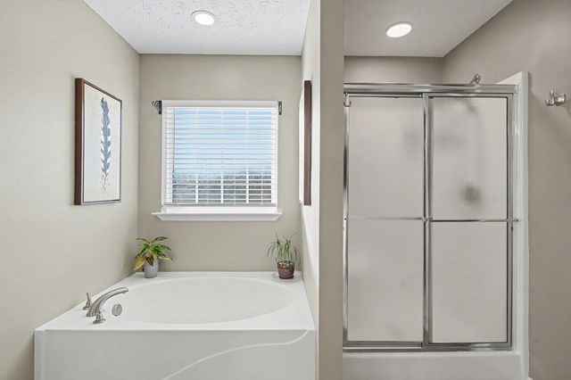 104 Carter Grove Ct, Lebanon, TN 37087