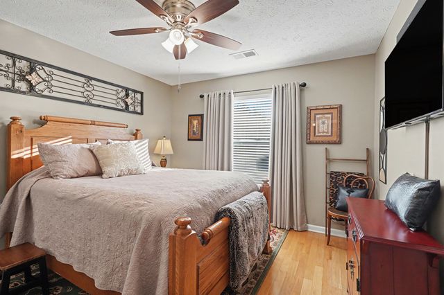 104 Carter Grove Ct, Lebanon, TN 37087