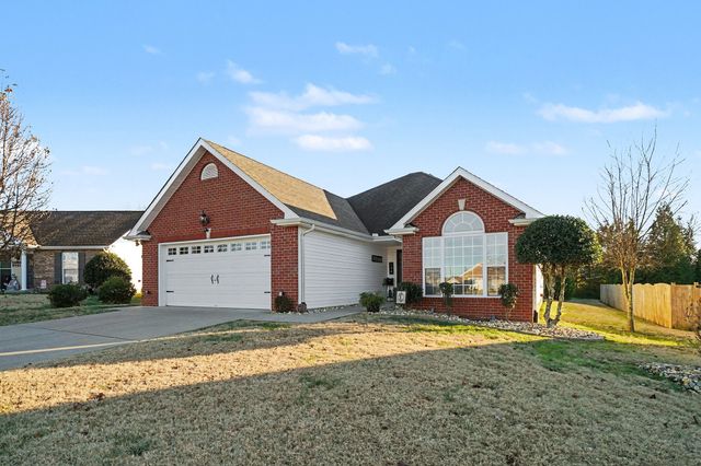 104 Carter Grove Ct, Lebanon, TN 37087