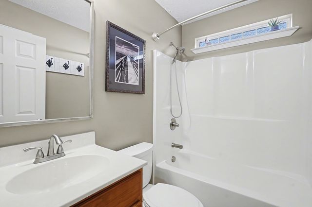 104 Carter Grove Ct, Lebanon, TN 37087