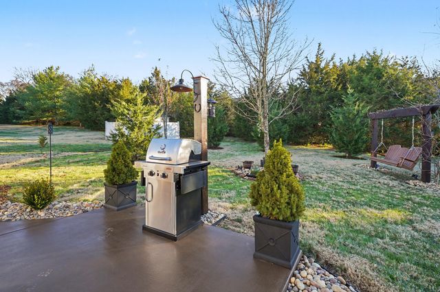 104 Carter Grove Ct, Lebanon, TN 37087