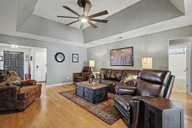 104 Carter Grove Ct, Lebanon, TN 37087