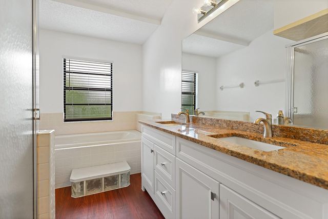6346 SILVER OAKS DRIVE, Zephyrhills, FL 33542