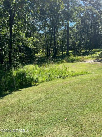 12 Mulbren Court, Pinehurst, NC 28374