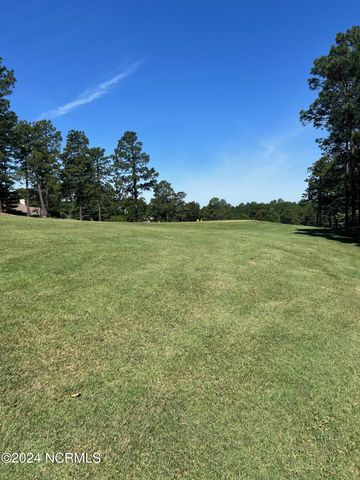 12 Mulbren Court, Pinehurst, NC 28374