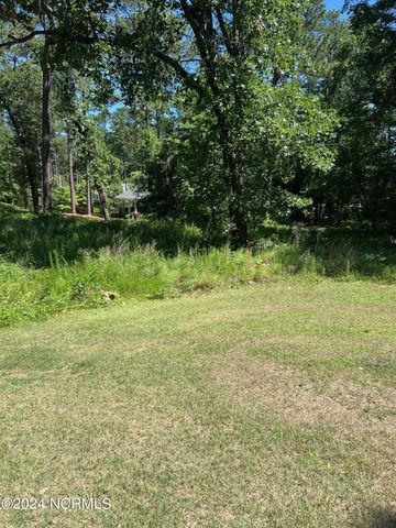 12 Mulbren Court, Pinehurst, NC 28374