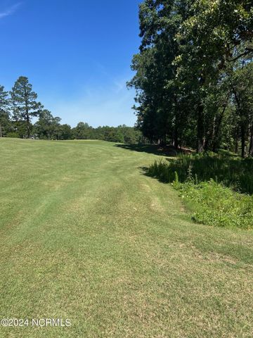 12 Mulbren Court, Pinehurst, NC 28374