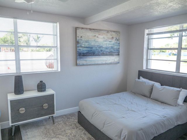 702 SW 1st Street, Delray Beach, FL 33444