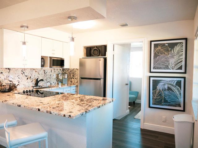702 SW 1st Street, Delray Beach, FL 33444