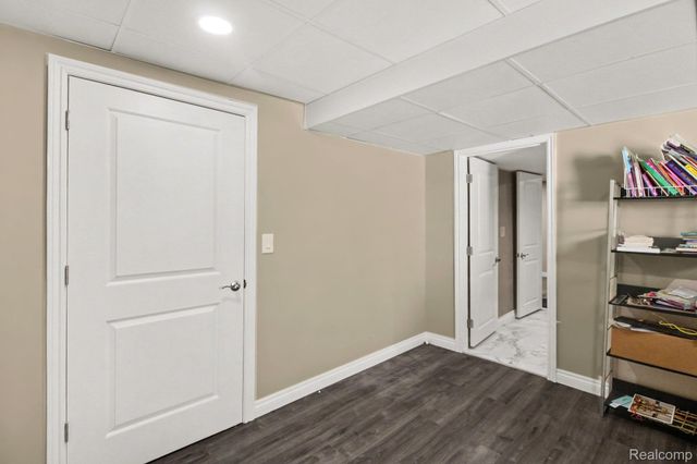 50371 LANGLEY Drive, Novi, MI 48374