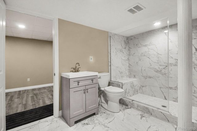 50371 LANGLEY Drive, Novi, MI 48374