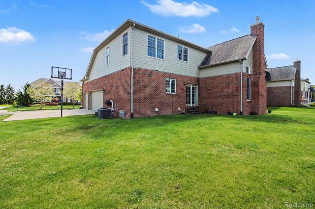 50371 LANGLEY Drive, Novi, MI 48374