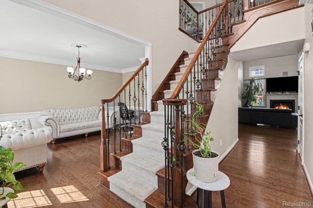50371 LANGLEY Drive, Novi, MI 48374