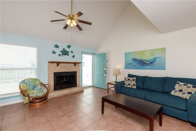 15201 Leeward Dr B3, Corpus Christi, TX 78418