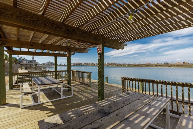 15201 Leeward Dr B3, Corpus Christi, TX 78418