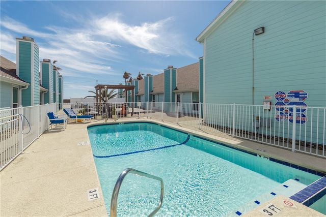 15201 Leeward Dr B3, Corpus Christi, TX 78418