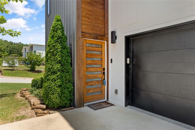 277 Paddock Loop, Fayetteville, AR 72701