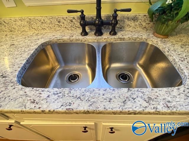 6008 Ellington Road NW, Huntsville, AL 35810