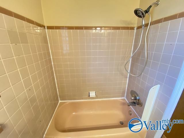 6008 Ellington Road NW, Huntsville, AL 35810