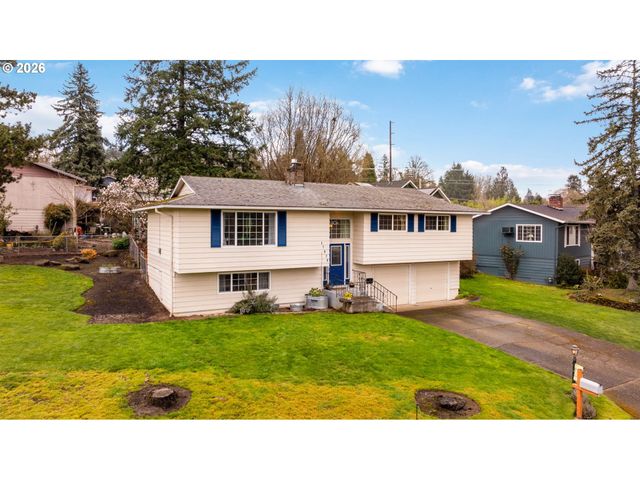 17670 Se EMERALD Dr, Milwaukie, OR 97267