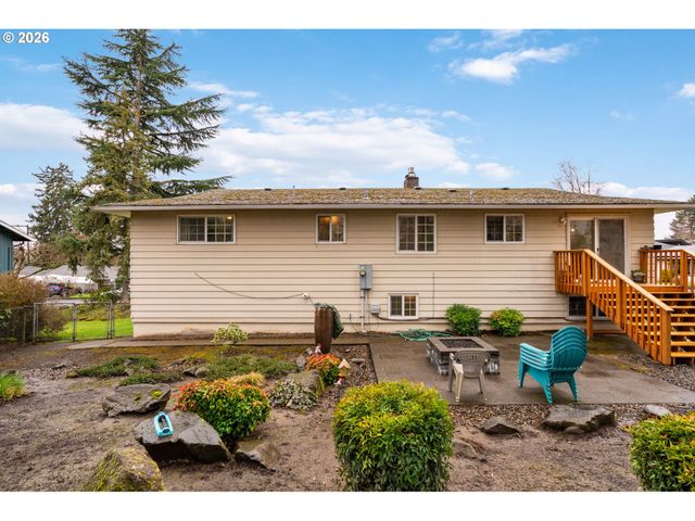 17670 Se EMERALD Dr, Milwaukie, OR 97267